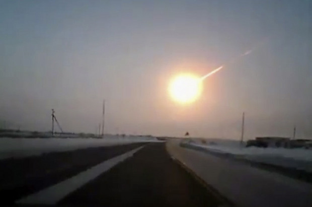 Meteorite hits Russian Urals: Fireball explosion wreaks havoc, over 500 injured